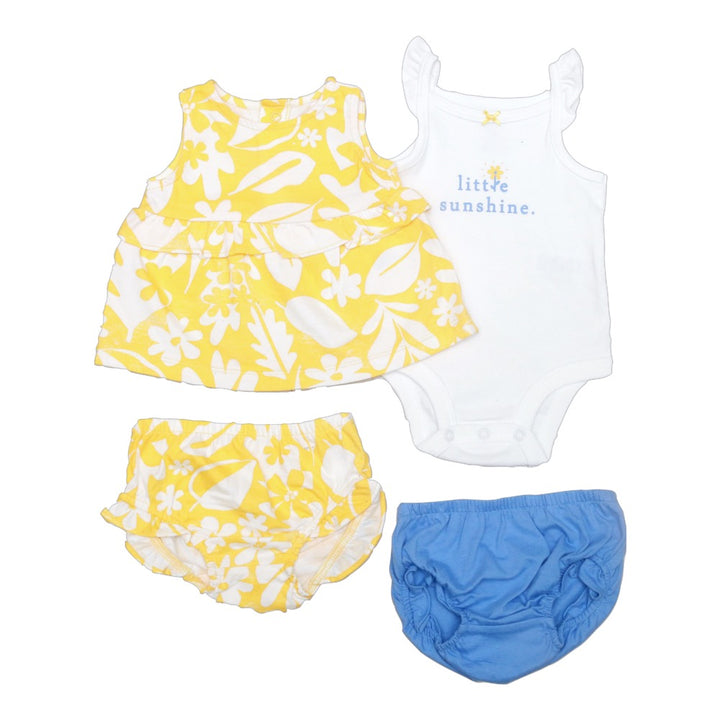 Carter's - Baby 4 Piece Set