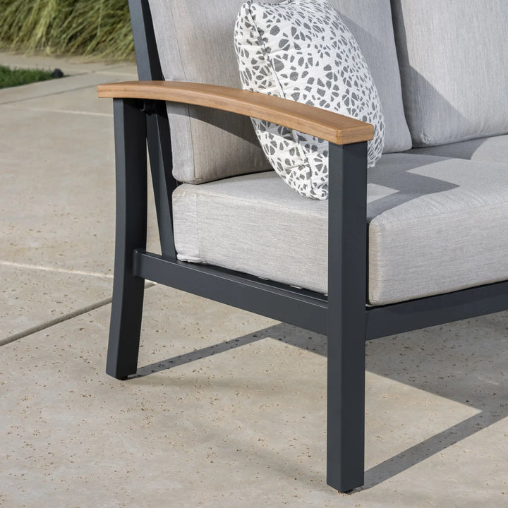 SunVilla 4-Piece Deep Seating Set