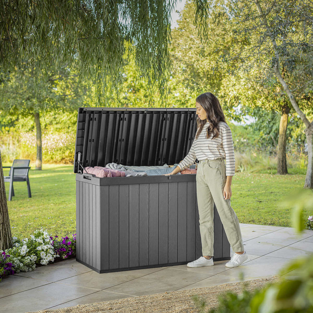 Keter Deck Box