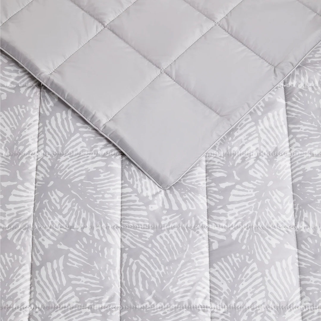 Colombia Packable Throw