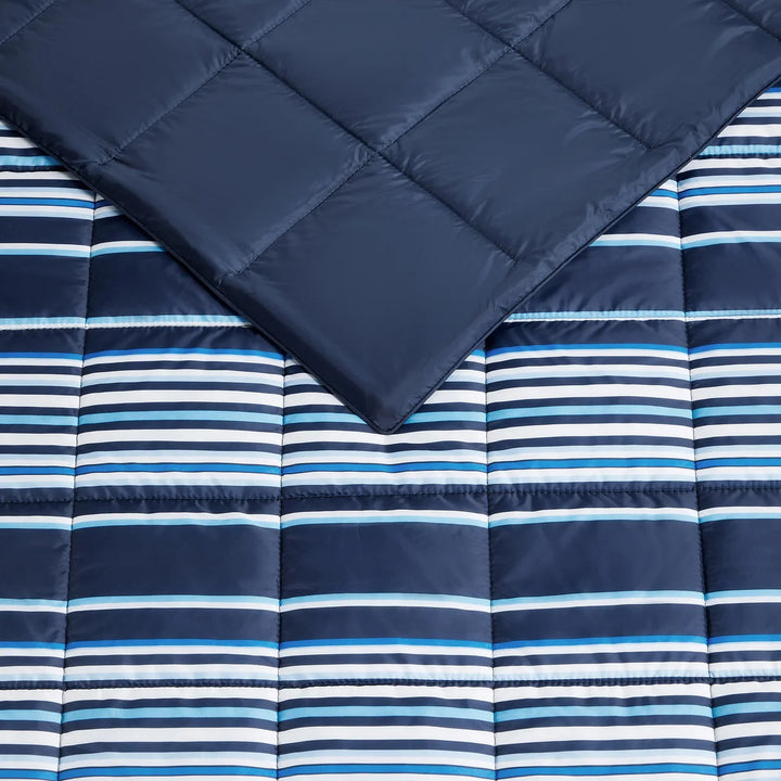 Colombia Packable Throw