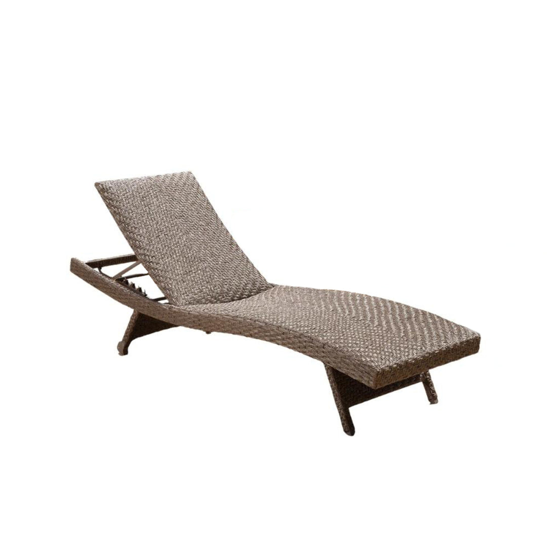 Sunvilla Cushioned Lounge Chair