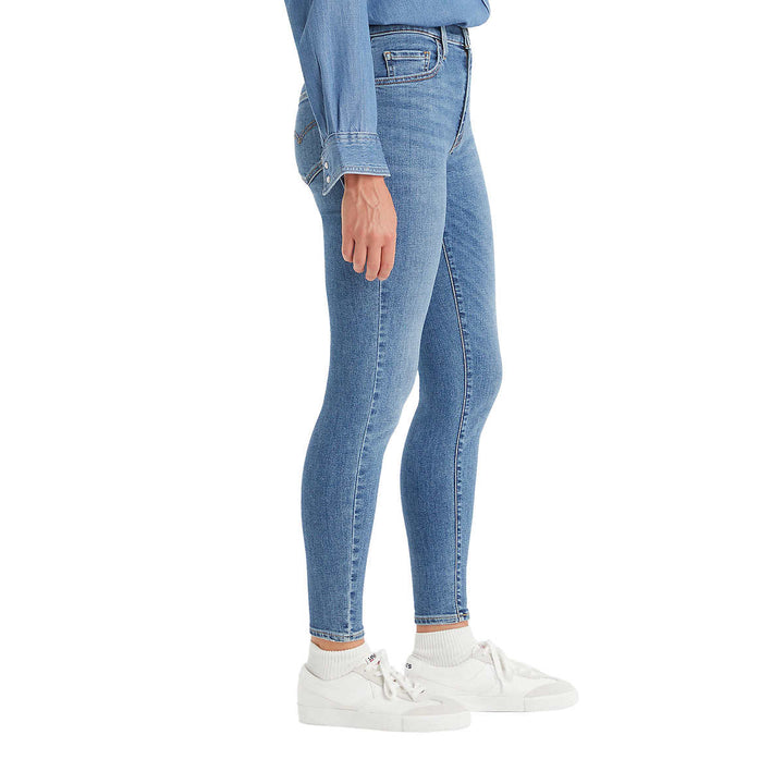 Levi’s 720 High-Waisted Jeans