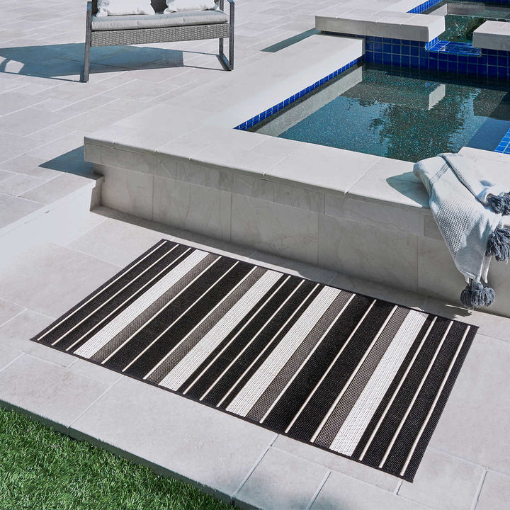 Gertmenian Toscana Outdoor Rug