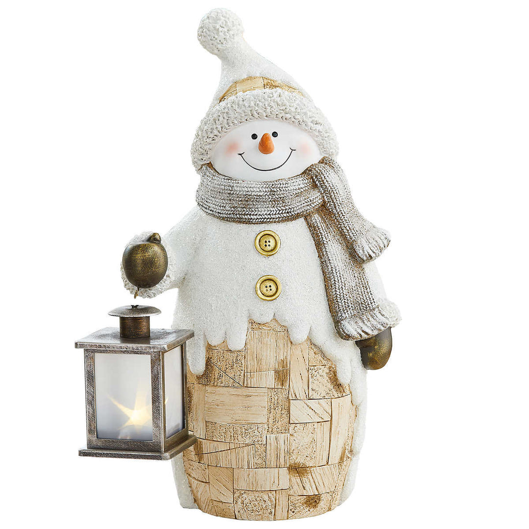 Woodchip Figures with Lantern 