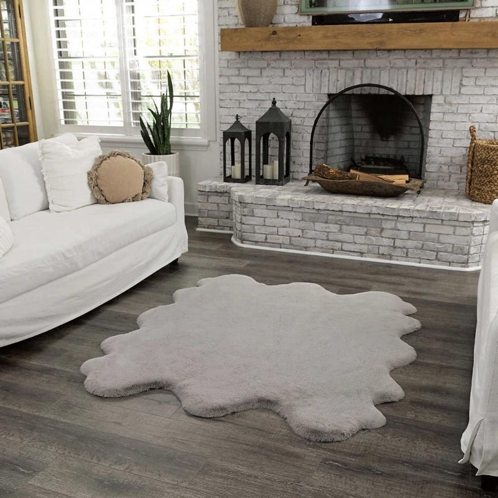 My Castle - Faux Fur Rug
