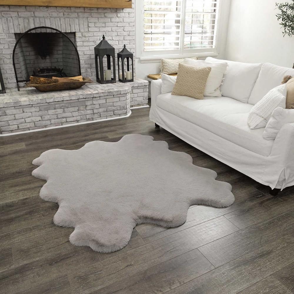 My Castle - Faux Fur Rug