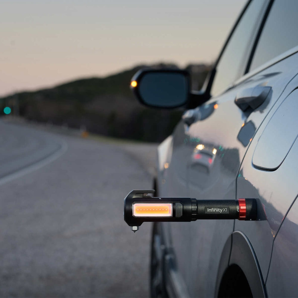 Infinity - 2 Car Lights with Emergency Tool X1