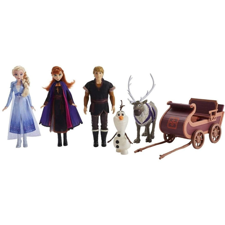 Disney Frozen II Sledding Adventures Doll Pack - 5 dolls and 1 sled