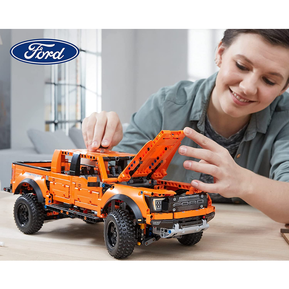 LEGO Technic Ford F-150 Raptor 42126