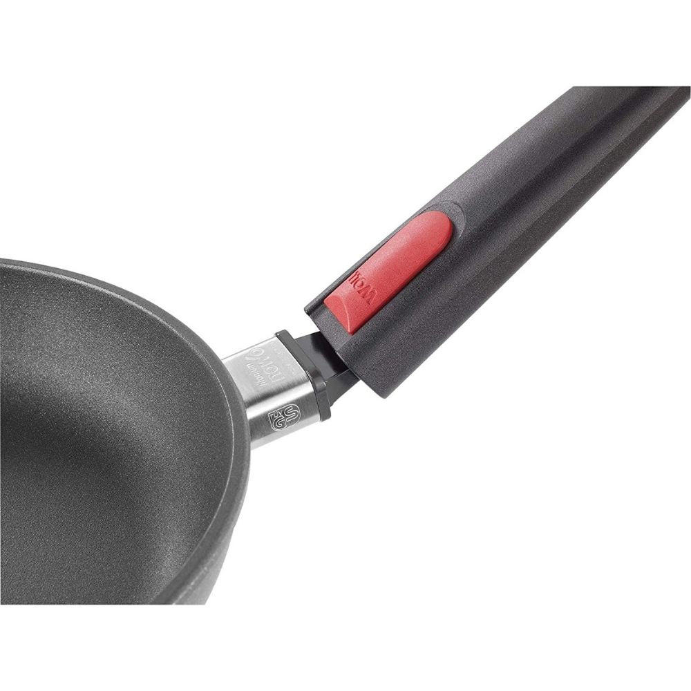 Woll Titanium Round Frying Pan with Handle
