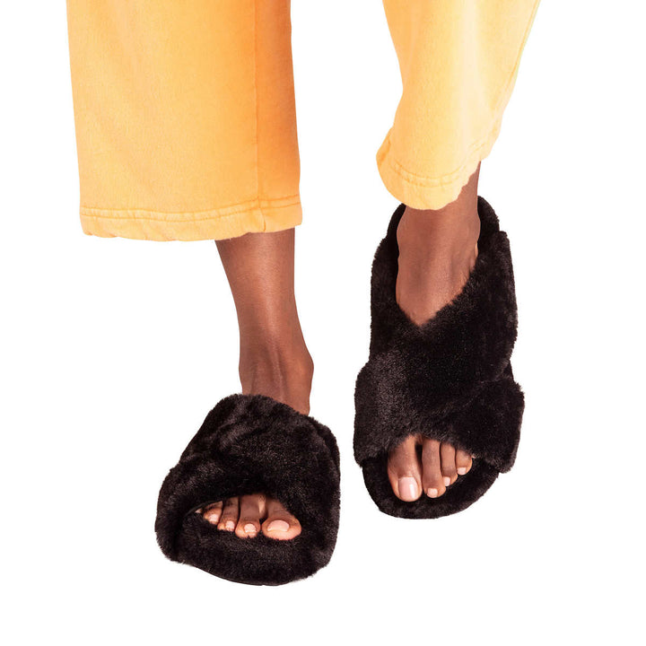 TOMS - Women's 'Susie' Slippers