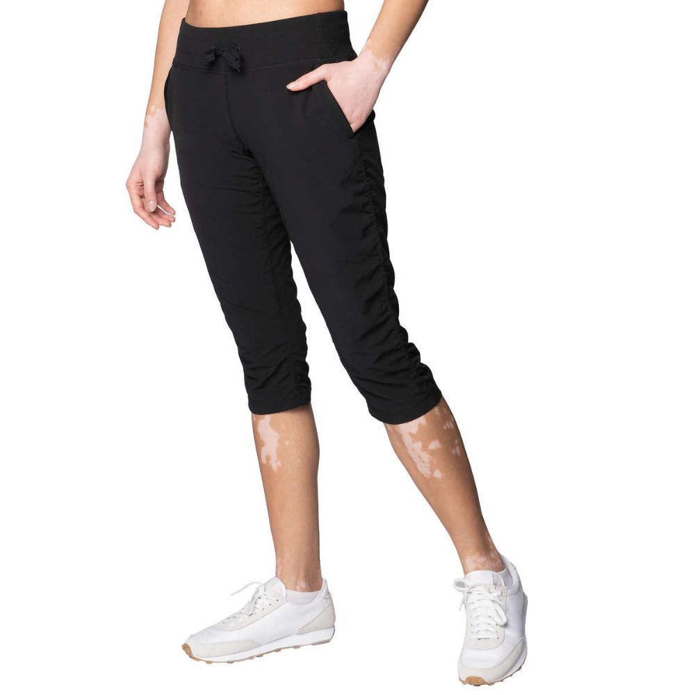 Kirkland Signature Woven Capris